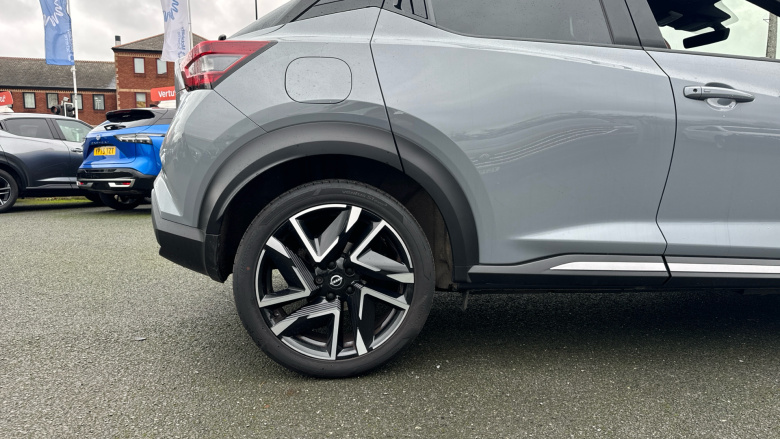 Nissan Juke 1.0 DiG-T Tekna+ 5dr Petrol Hatchback